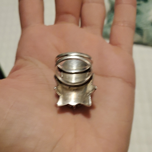 Labradorite and Magnesite Sterling Silver Ring - Picture 7 of 12